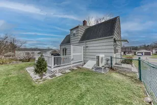 267 Reed Ave, Windsor Locks, CT 06096 - Photo 5