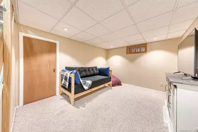 267 Reed Avenue, Windsor Locks, CT 06096 - Photo 31