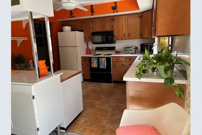 19 Vickers Road, New Hartford, CT 06057 - Photo 5