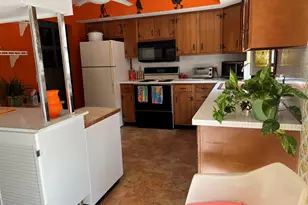 19 Vickers Rd, New Hartford, CT 06057 - Photo 5