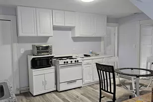 566 Wood Ave, Bridgeport, CT 06604 - Photo 15