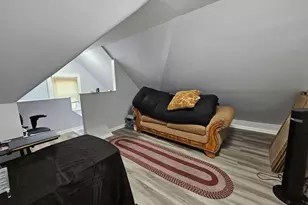 566 Wood Ave, Bridgeport, CT 06604 - Photo 17