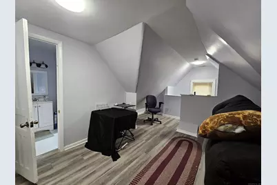 566 Wood Avenue, Bridgeport, CT 06604 - Photo 19