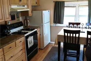 146 Pocono Point Rd, Danbury, CT 06810 - Photo 3