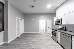 333 State St, Bridgeport, CT 06604 - Photo 3