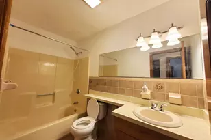 73 Mountford St, Hartford, CT 06114 - Photo 5