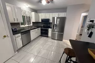 147 Sprucedale Dr, Waterbury, CT 06706 - Photo 7