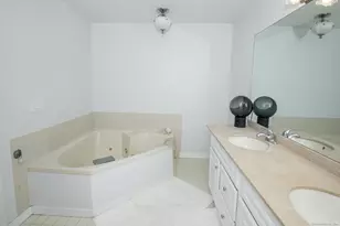 109 Harbour Close, New Haven, CT 06519 - Photo 19