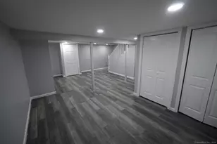 474 Chestnut Hill Ave, Waterbury, CT 06704 - Photo 11