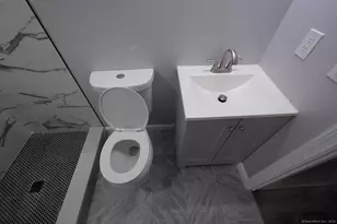 474 Chestnut Hill Ave, Waterbury, CT 06704 - Photo 13