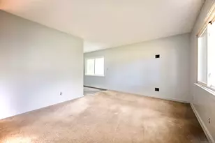 23 Baird Ct, Stratford, CT 06614 - Photo 9