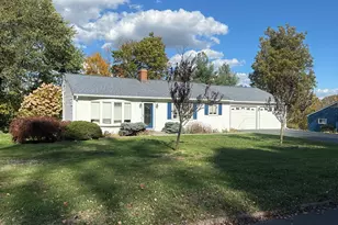 94 Mohawk Dr, Wallingford, CT 06492 - Photo 1