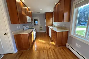 94 Mohawk Dr, Wallingford, CT 06492 - Photo 5