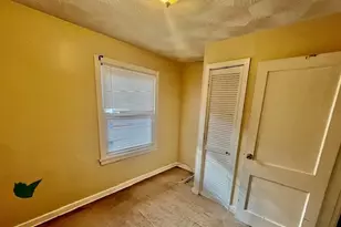 136 Rock Creek Rd, New Haven, CT 06515 - Photo 7