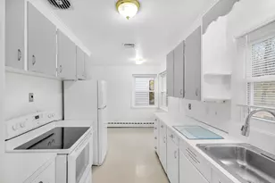 35 Burnham Rd, Avon, CT 06001 - Photo 9