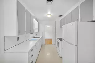 35 Burnham Rd, Avon, CT 06001 - Photo 7