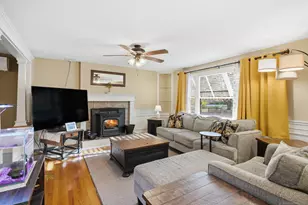 4 Woodland Hollow St, Windsor Locks, CT 06096 - Photo 7