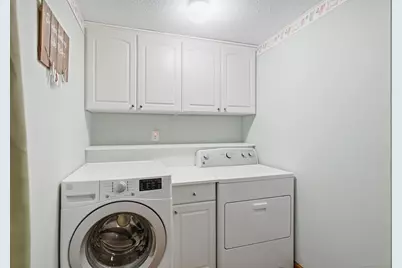 4 Woodland Hollow Street, Windsor Locks, CT 06096 - Photo 33