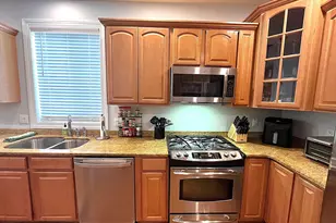 11 Cobble Ct, Farmington, CT 06085 - Photo 13