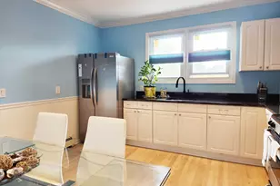 61 Aberdeen St, Stamford, CT 06902 - Photo 3