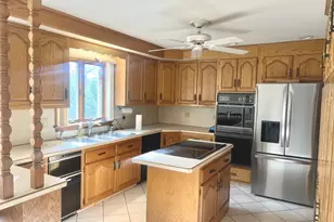 360 Martin Rd, Hebron, CT 06248 - Photo 7