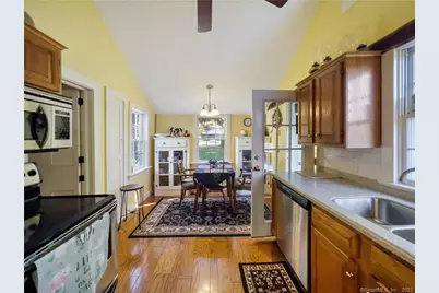 81 Currituck Road, Newtown, CT 06470 - Photo 7