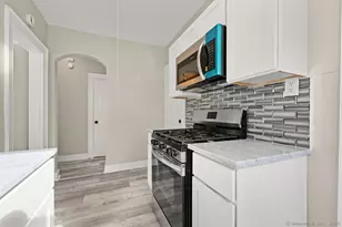 338 Pine St, Waterbury, CT 06704 - Photo 5