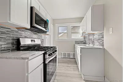 338 Pine Street, Waterbury, CT 06704 - Photo 7