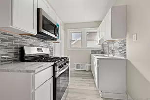 338 Pine St, Waterbury, CT 06704 - Photo 7