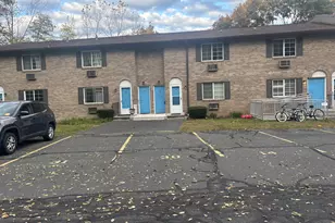 35 Mountain Village Rd, Waterbury, CT 06706 - Photo 3