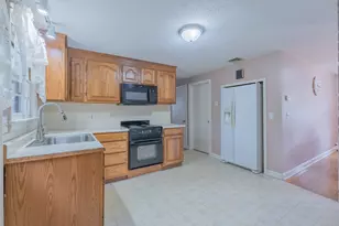 80 Cedar St, Wethersfield, CT 06106 - Photo 7