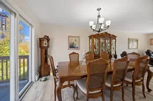 25 Stowe Ct, Hamden, CT 06514 - Photo 7