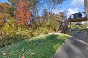 25 Stowe Ct, Hamden, CT 06514 - Photo 35