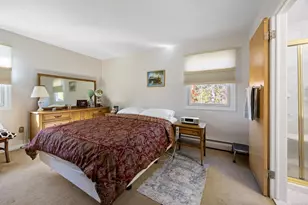 25 Stowe Ct, Hamden, CT 06514 - Photo 21