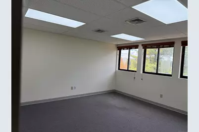 36 Mill Plain Road, Danbury, CT 06811 - Photo 3