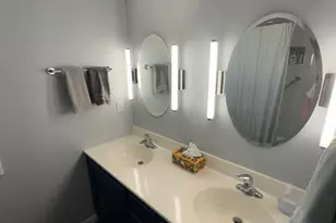 244 Oakland St, Manchester, CT 06042 - Photo 9