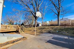 29 Myrna Ave, Waterbury, CT 06704 - Photo 3