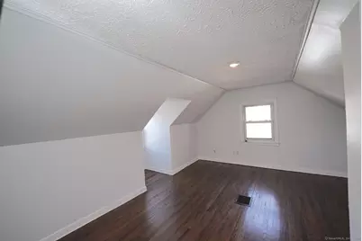 29 Myrna Avenue, Waterbury, CT 06704 - Photo 11