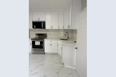 26 Jefferson Avenue, New London, CT 06320 - Photo 3