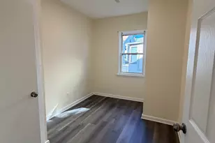 13 Lines St, New Haven, CT 06519 - Photo 9