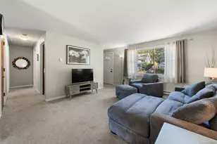 28 Orient St, Meriden, CT 06450 - Photo 5