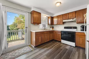 28 Orient St, Meriden, CT 06450 - Photo 9