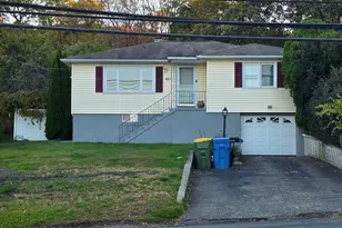 481 Bunker Hill Ave, Waterbury, CT 06708 - Photo 1