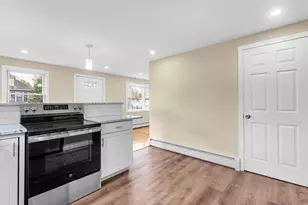 70 Ashford St, Hartford, CT 06120 - Photo 13