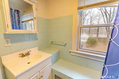 61 Woodmere Road, West Hartford, CT 06119 - Photo 31