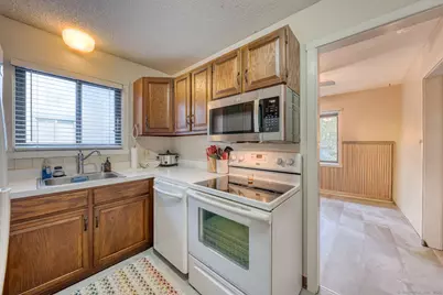 10 Deepwood Drive #10, Southington, CT 06489 - Photo 7