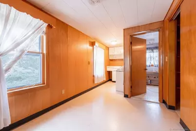 17 Meadow Street, Seymour, CT 06483 - Photo 27