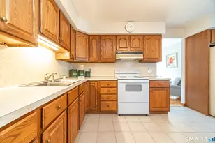 20 Prospect St, Middletown, CT 06457 - Photo 7