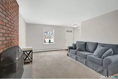 37 Dobson Circle, Middletown, CT 06457 - Photo 9