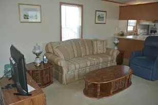 25 McQuillan Dr, Milford, CT 06460 - Photo 7